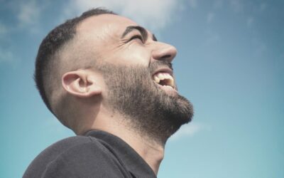 Recesión de las encías: cuál es la causa