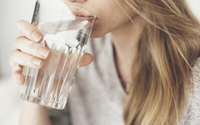 4 beneficios del agua para la salud dental