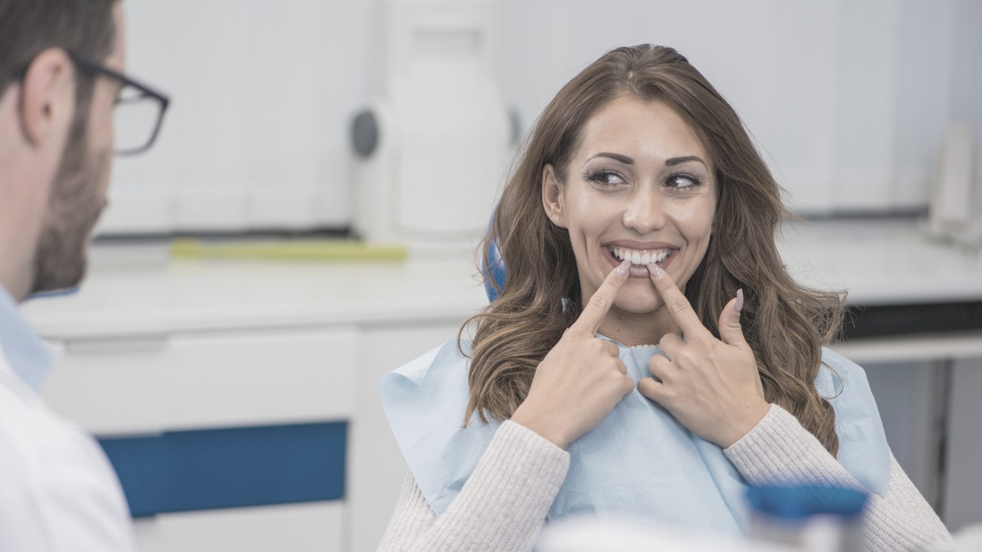 ¿Qué son los dientes astillados? Tratamientos y soluciones